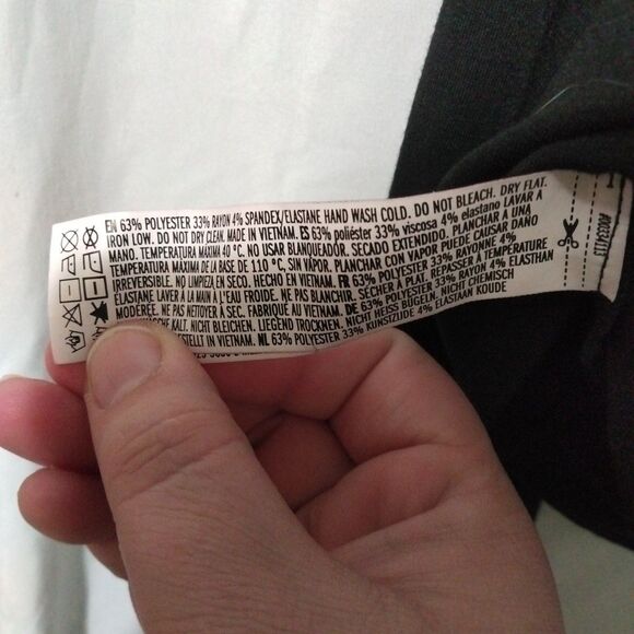 FOREVER 21 Cropped Hooded Sweatshirt Women's Size M BLACK STRETCH Hoodie - Picture 7 of 8